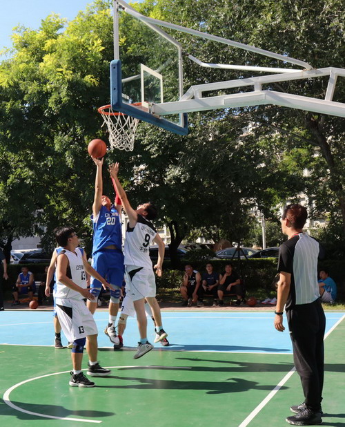 禮贊建黨百年 展現(xiàn)建科風(fēng)采——省建科院第十三屆“奮進(jìn)杯”職工籃球賽開幕(圖3) 禮贊建黨百年 展現(xiàn)建科風(fēng)采——省建科院第十三屆“奮進(jìn)杯”職工籃球賽開幕(圖3)