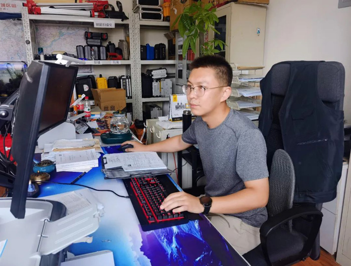 奮斗創(chuàng)造歷史 實(shí)干成就未來——省建科院第三黨支部解放思想大討論活動紀(jì)實(shí)(圖8) 奮斗創(chuàng)造歷史 實(shí)干成就未來——省建科院第三黨支部解放思想大討論活動紀(jì)實(shí)(圖8)