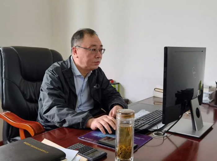 打開思想閘門 讓混改向縱深發(fā)展—省建科院第二黨支部開展解放思想大討論活動紀實(圖4) 打開思想閘門 讓混改向縱深發(fā)展—省建科院第二黨支部開展解放思想大討論活動紀實(圖4)